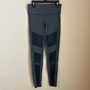 ALO Yoga Moto Mesh-trimmed Stretch Leggings In Anthracite Size XXS